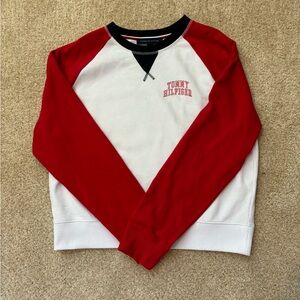 Tommy Hilfiger sweatshirt. Excellent condition. Size large.